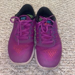 Nike Freerun Sneakers